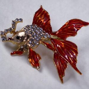 Goldfish Blowing Bubbles Brooch, NWT
